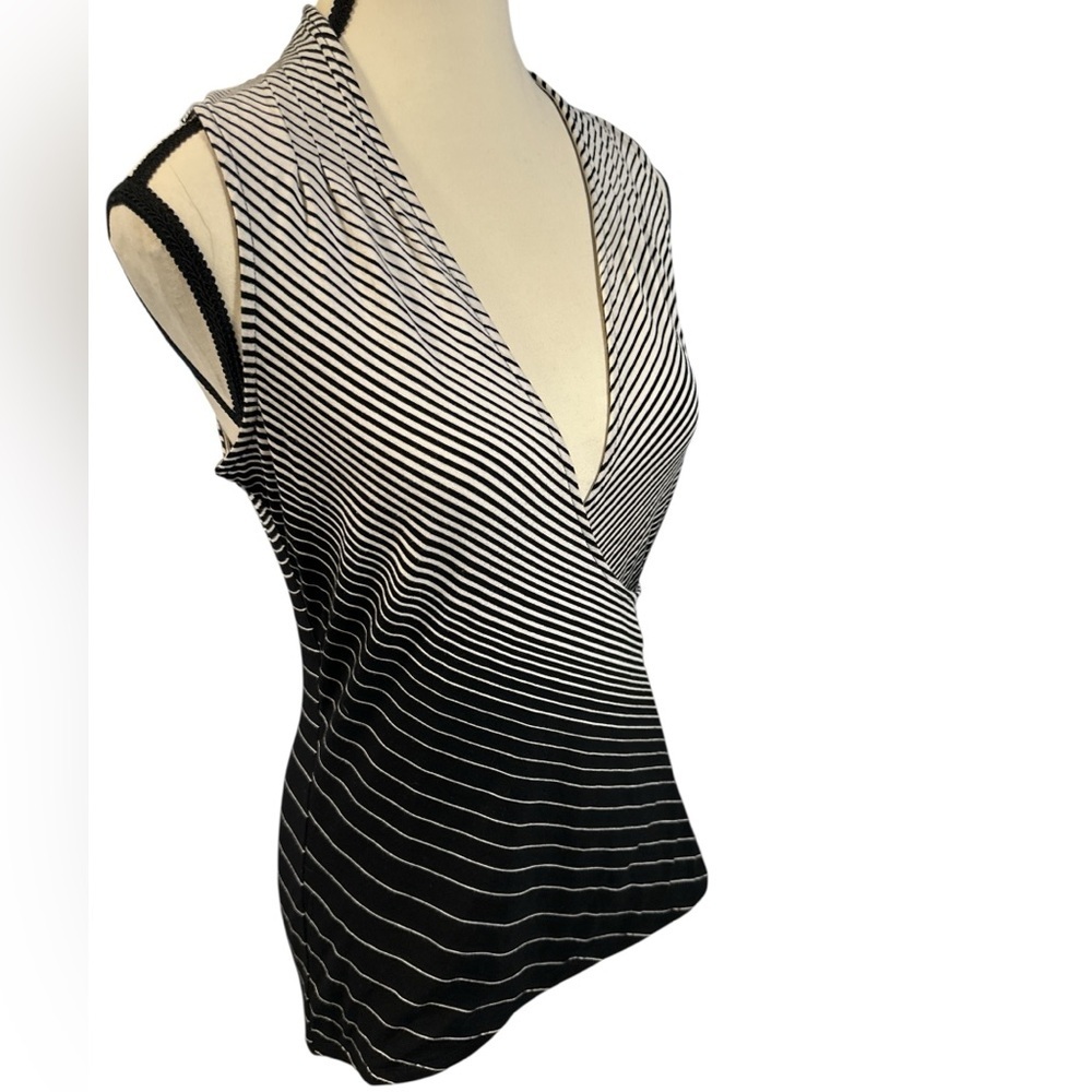 White House Black Market Black and White Striped Top - Picture 2 of 6